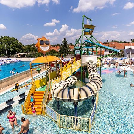 Garni Hotel Hollywoodland Wellness & Aquapark Belgrade Luaran gambar